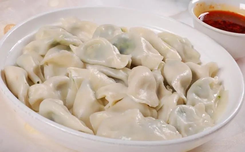 迎冬至吃餃子，藍海智裝“冬至暖心”活動進行時